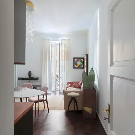 Appartement Nolo Eleganza Con Balcone E Design
